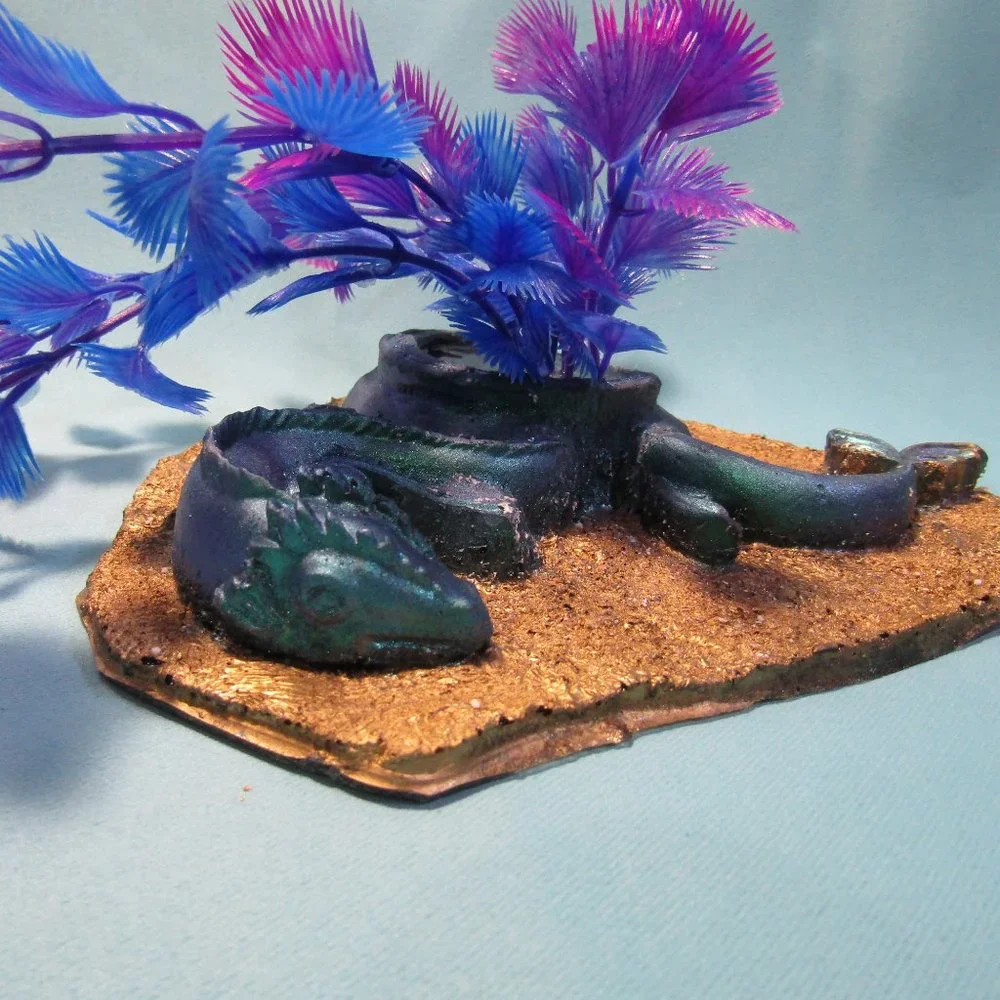 Aquarium Decoration - Green Sea Dragon with Artificial Plant